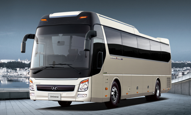 bus-universe-luxury-exterior-3
